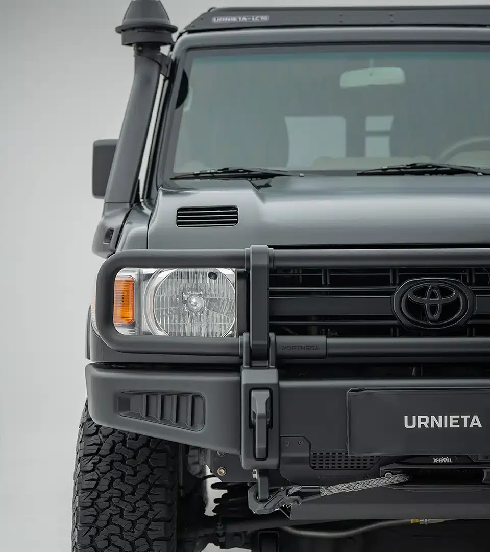 URNIETA Carbon Bonnet Kit | 70 Series LandCruiser 2007-2023 - Image 9