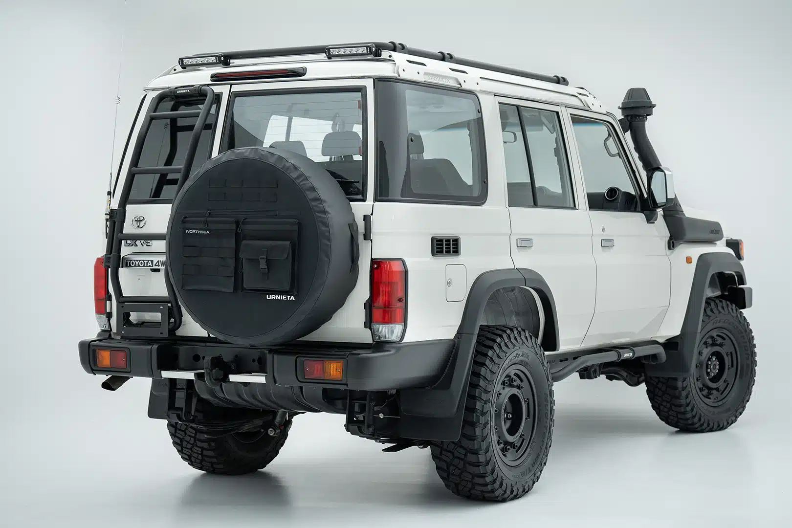 URNIETA Rear Door Ladder | 76 Series LandCruiser Wagon - Image 4