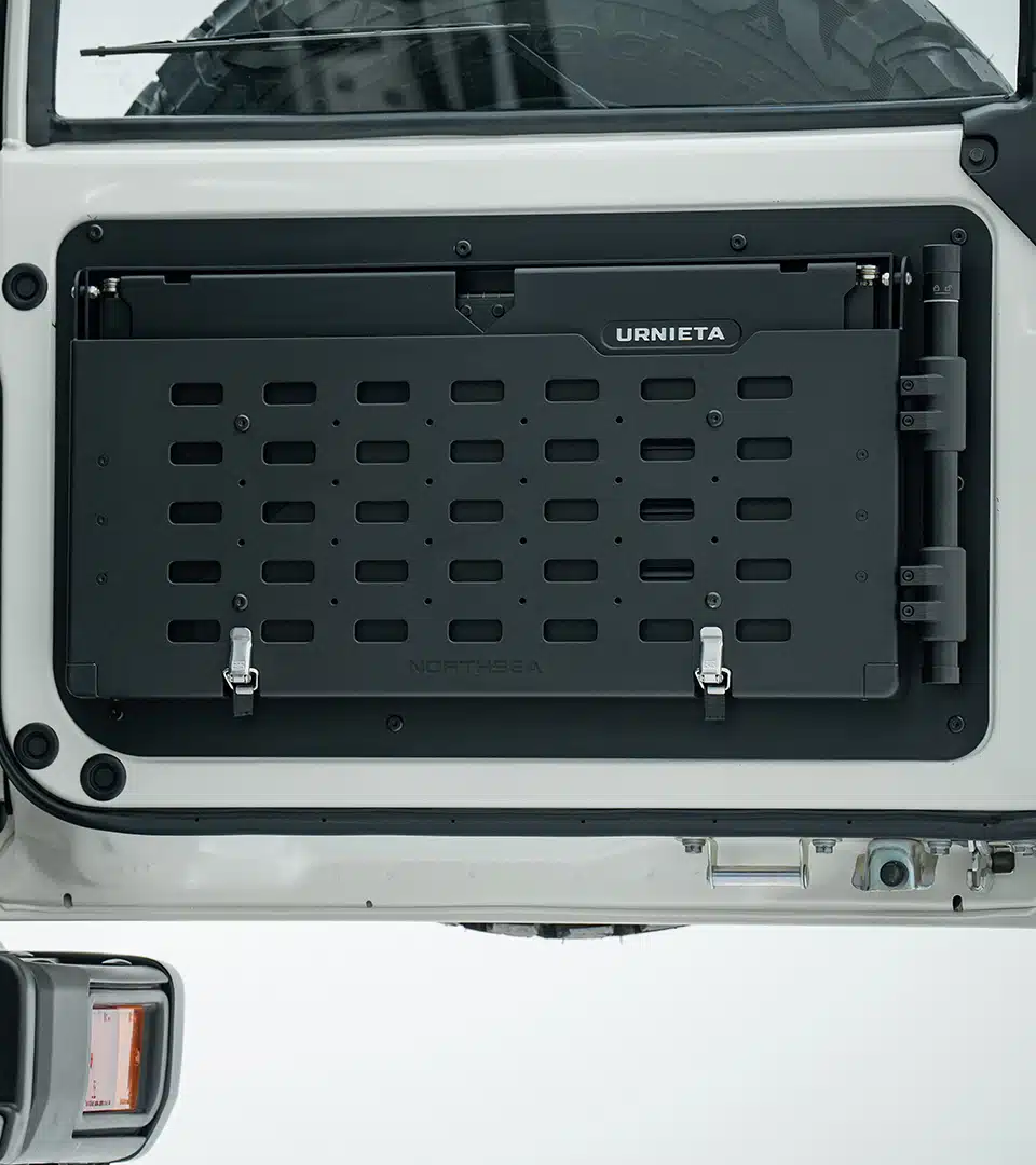 URNIETA Tailgate Drop Down Platform Table| 76 Series LandCruiser Wagon - Image 17