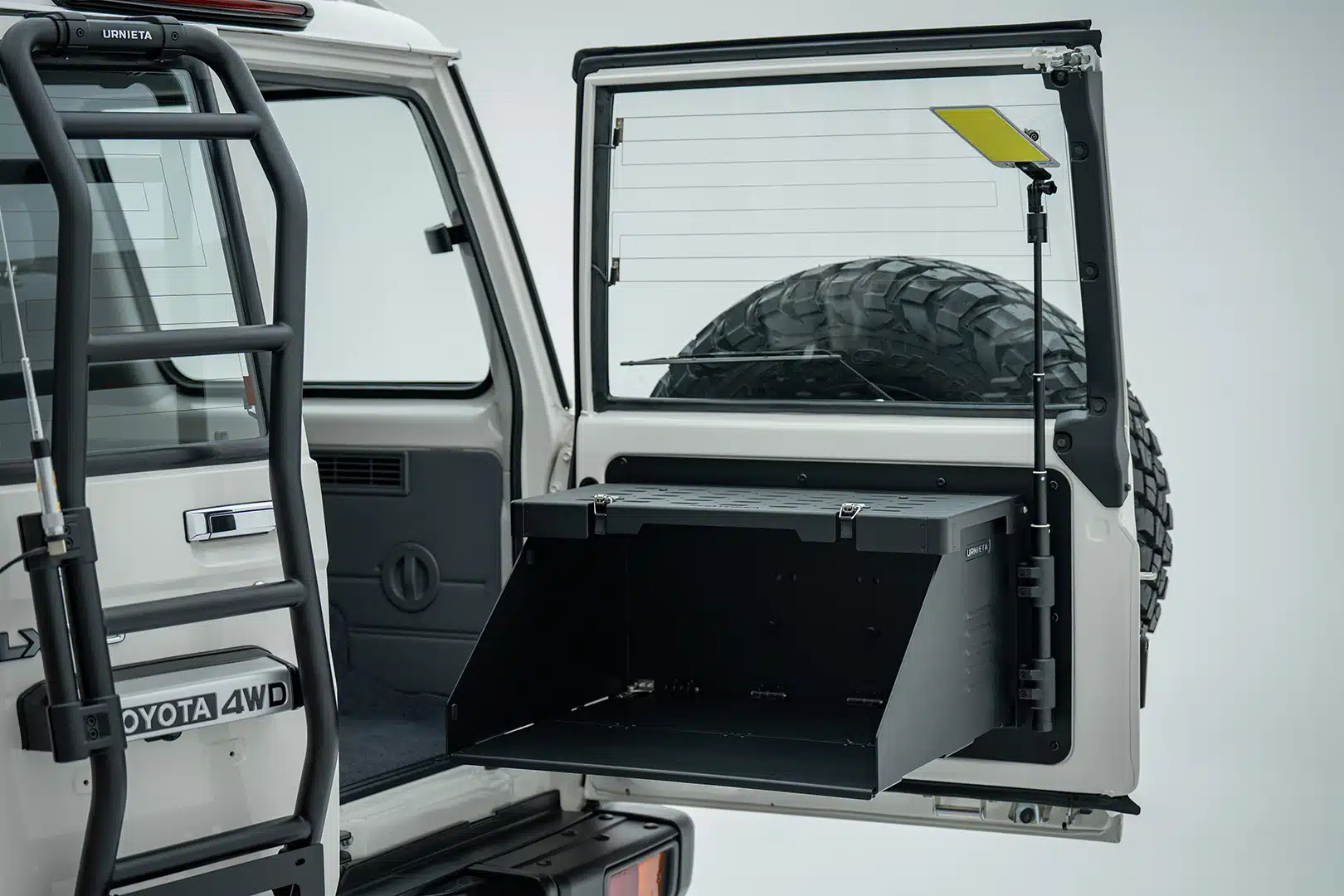 URNIETA Tailgate Drop Down Platform Table| 76 Series LandCruiser Wagon - Image 4