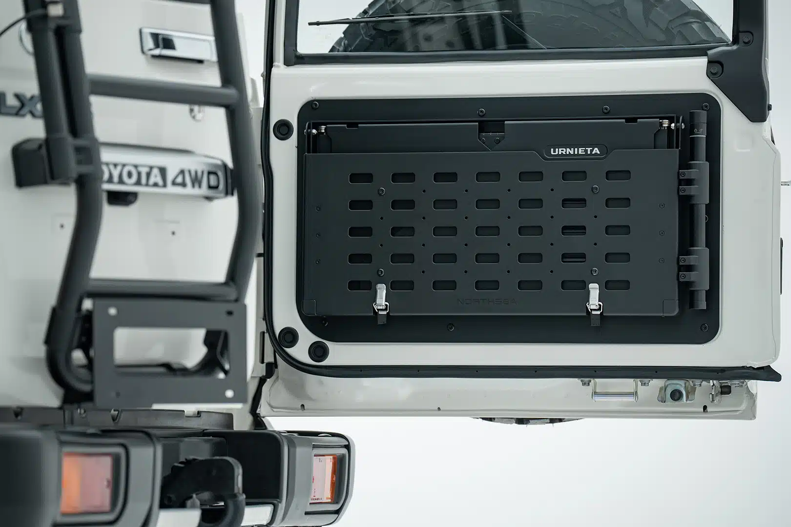 URNIETA Tailgate Drop Down Platform Table| 76 Series LandCruiser Wagon - Image 7