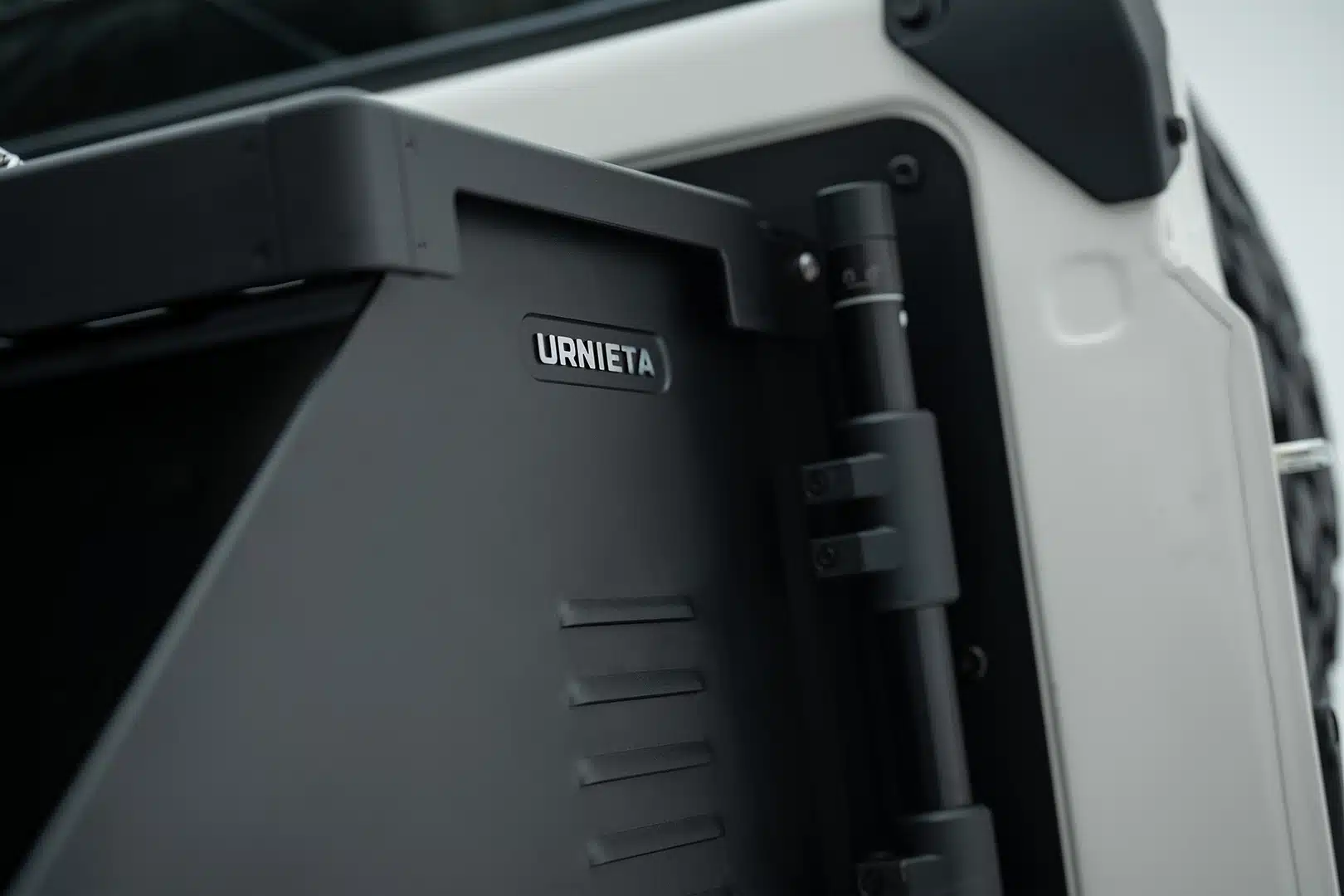 URNIETA Tailgate Drop Down Platform Table| 76 Series LandCruiser Wagon - Image 9